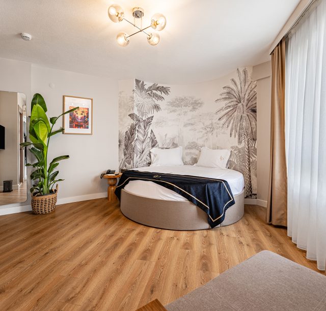 MUA05545-HDR